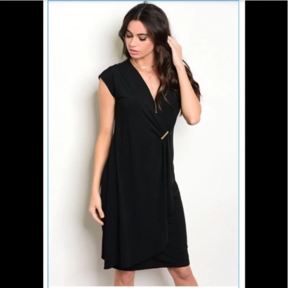 NWOT Little Black Dress Chic Faux Wrap by Gilli, size Small 4, 6 Boutique V Neck - Picture 7 of 7